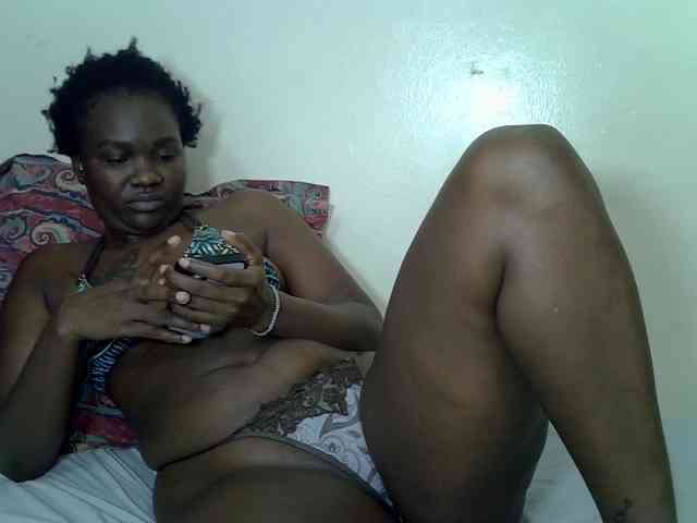 Prettyliz30 webcam