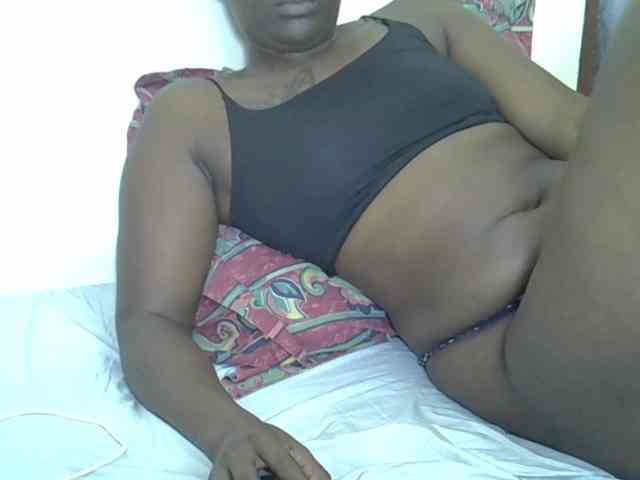 Prettyliz30 webcam