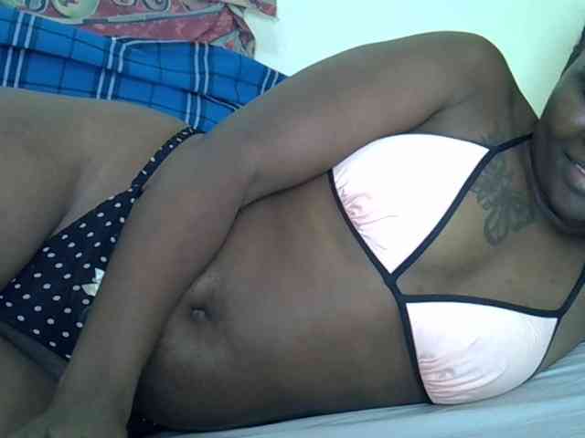 Prettyliz30 webcam
