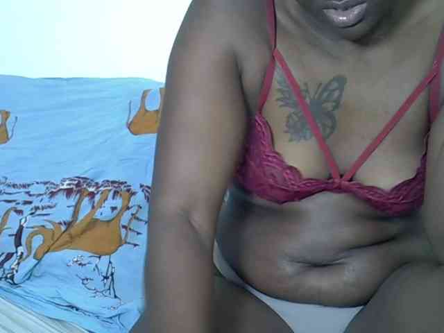 Prettyliz30 webcam