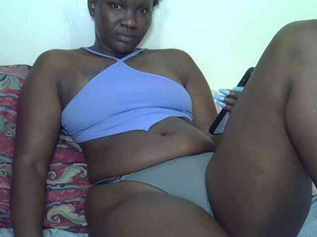 Prettyliz30 webcam