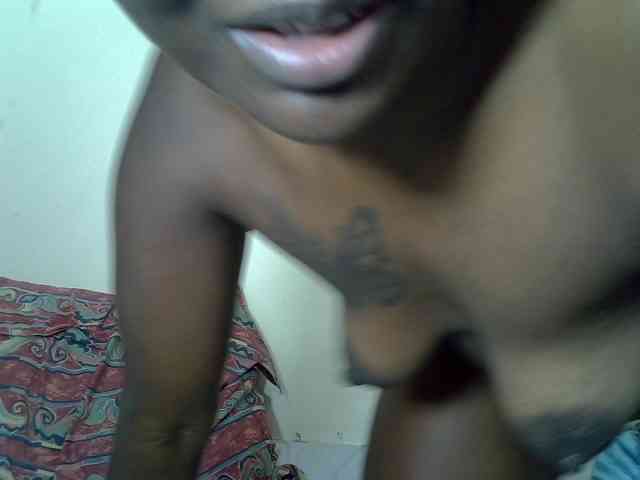 Prettyliz30 webcam