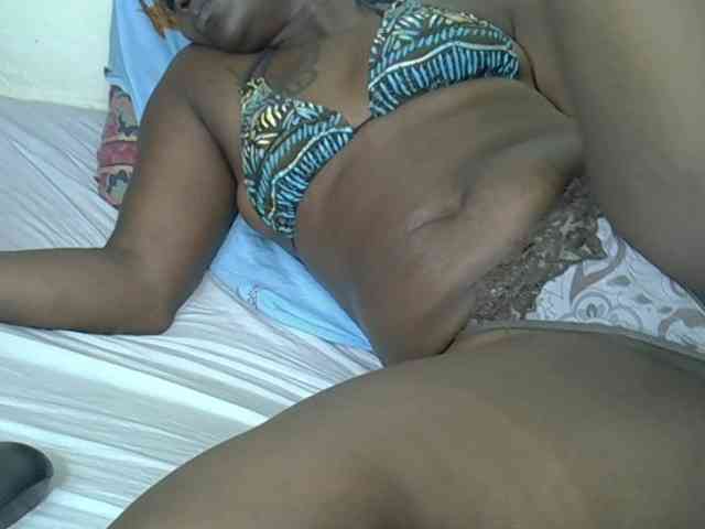 Prettyliz30 webcam