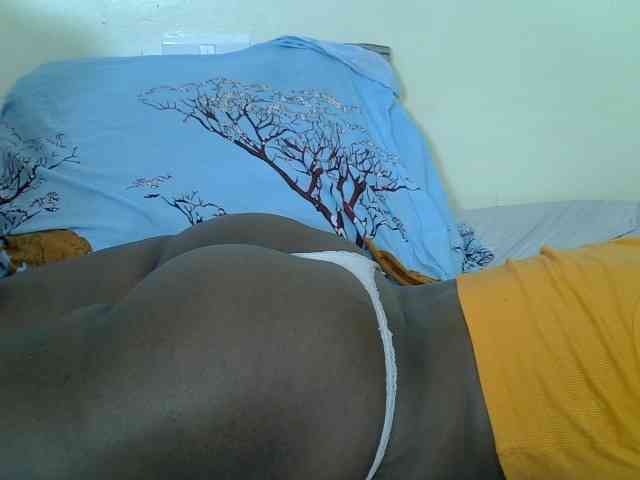 Prettyliz30 webcam