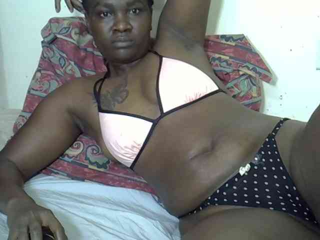 Prettyliz30 webcam