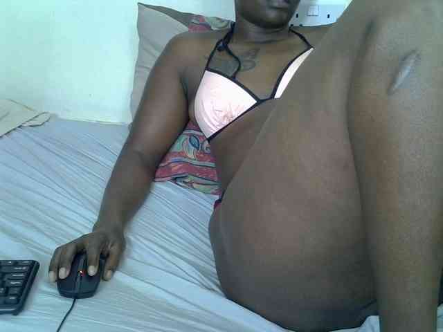Prettyliz30 webcam