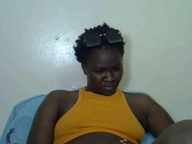 Prettyliz30 webcam