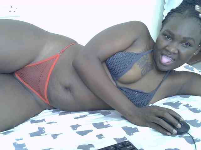Prettyliz30 webcam