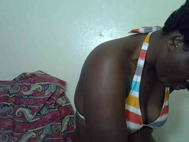 Prettyliz30 webcam
