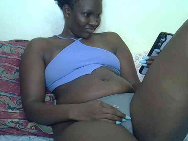 Prettyliz30 webcam