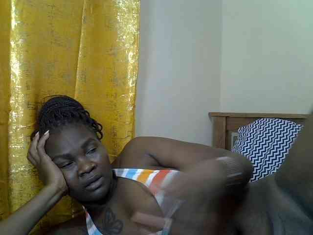 Prettyliz30 Live Webcam on BongaCams