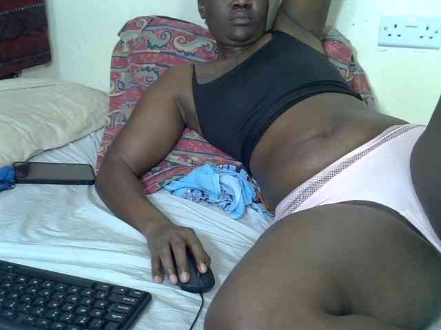 Prettyliz30 webcam