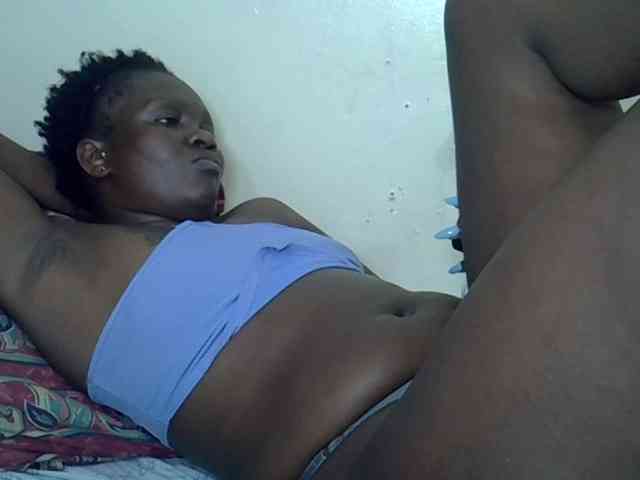 Prettyliz30 webcam