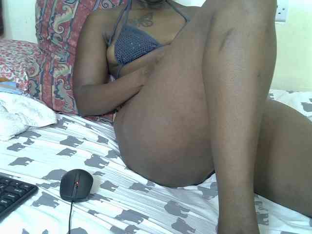 Prettyliz30 webcam