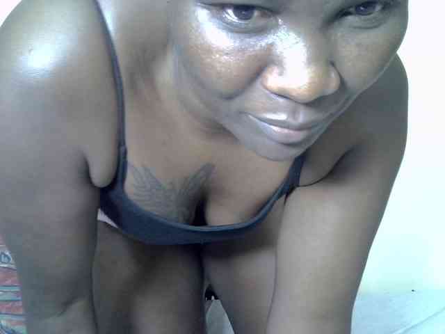 Prettyliz30 webcam