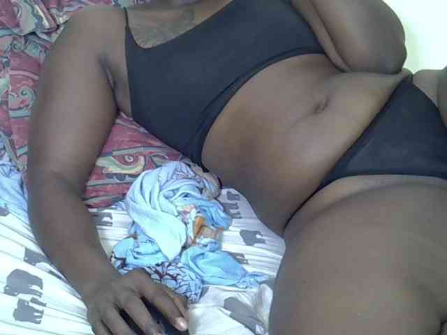 Prettyliz30 webcam