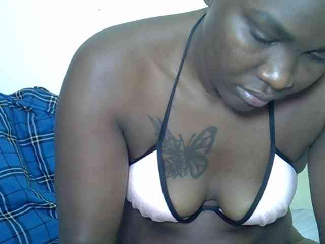 Prettyliz30 webcam