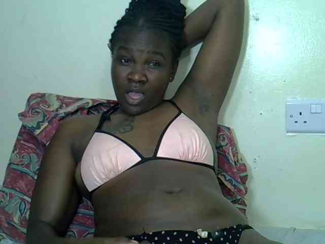 Prettyliz30 webcam