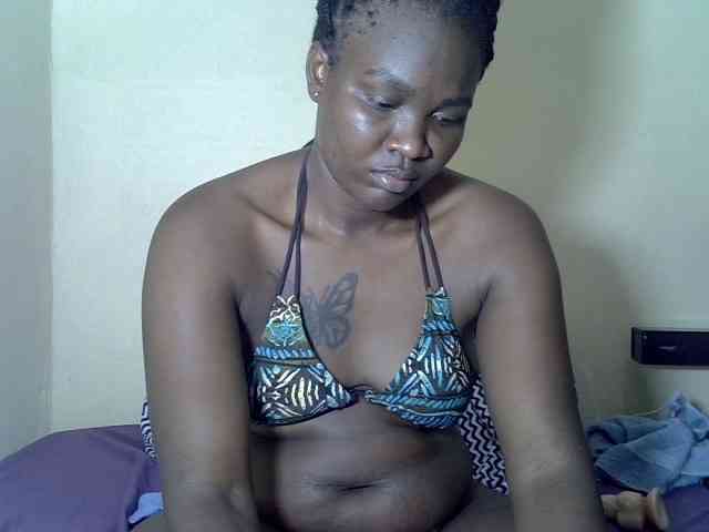 Prettyliz30 Live Webcam on BongaCams