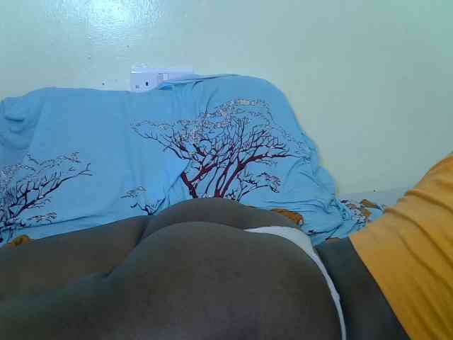 Prettyliz30 webcam