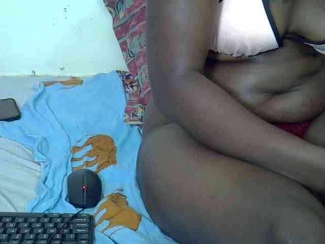 Prettyliz30 webcam