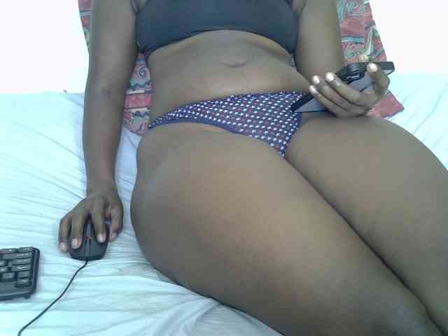 Prettyliz30 webcam