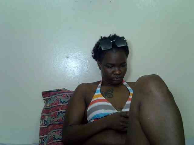 Prettyliz30 webcam