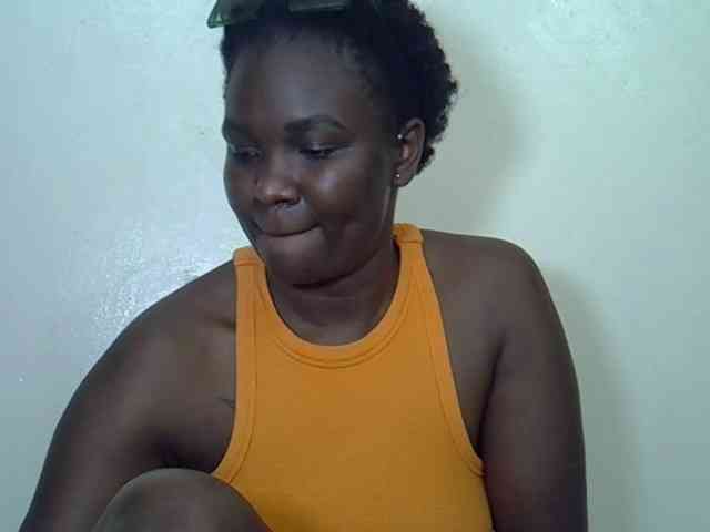 Prettyliz30 webcam