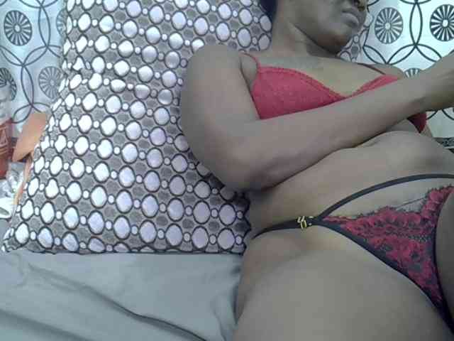 Prettyliz30 webcam