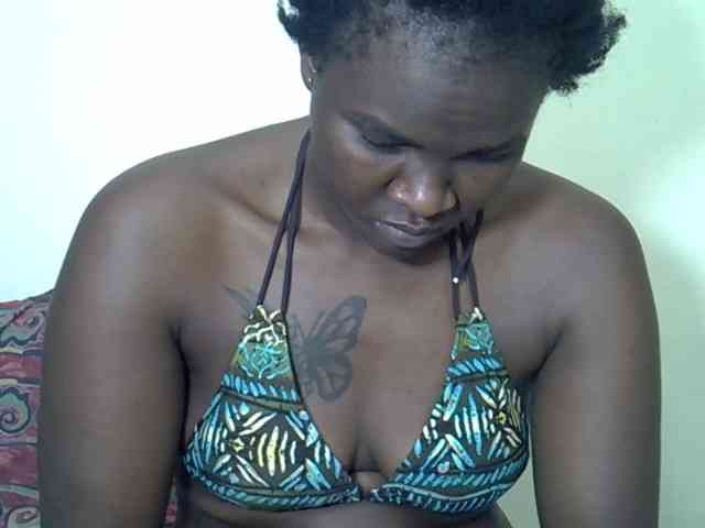 Prettyliz30 webcam