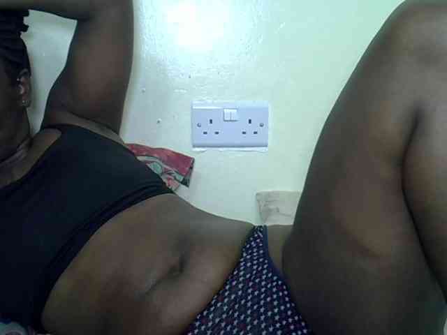 Prettyliz30 webcam