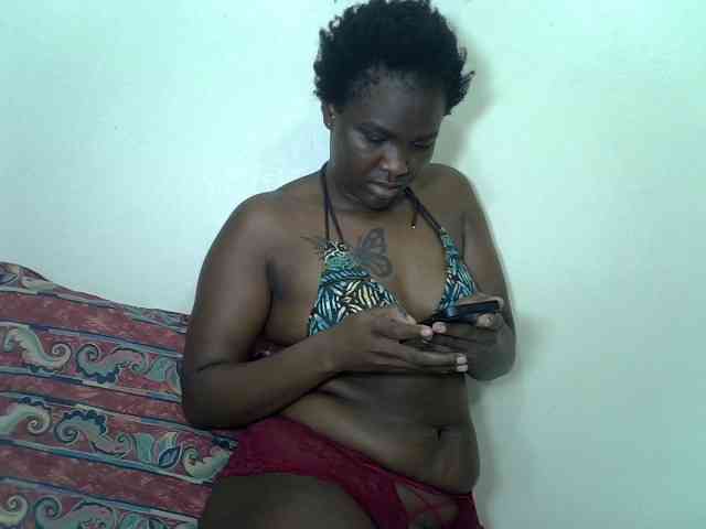 Prettyliz30 webcam
