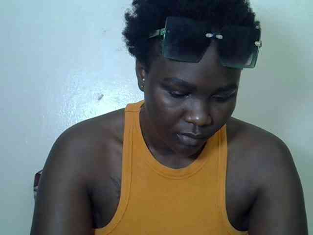 Prettyliz30 webcam