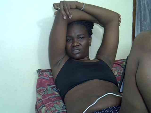 Prettyliz30 webcam