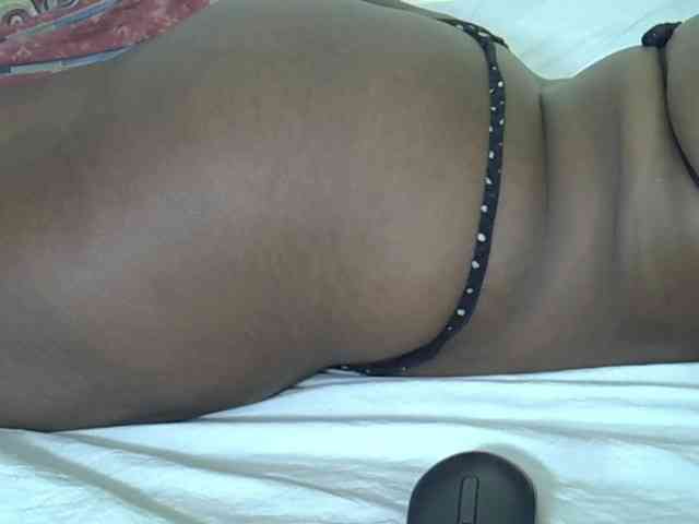 Prettyliz30 webcam