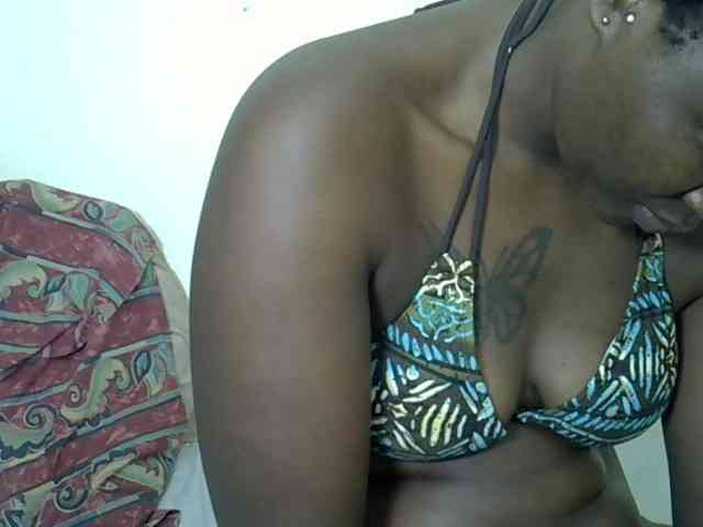 Prettyliz30 webcam