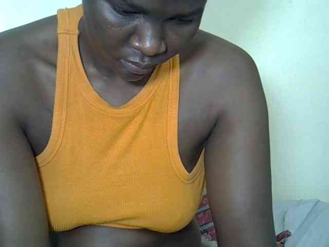 Prettyliz30 webcam