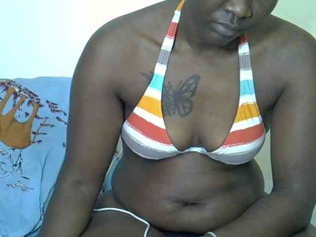 Prettyliz30 webcam