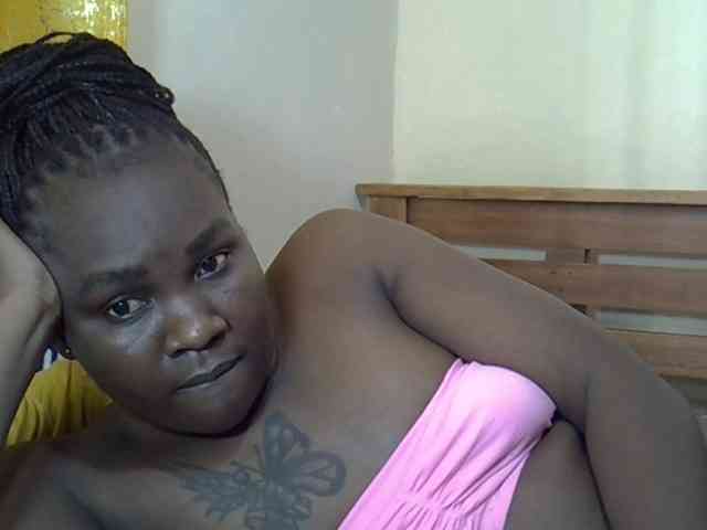 Prettyliz30 Live Webcam on BongaCams