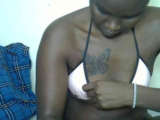 Prettyliz30 webcam