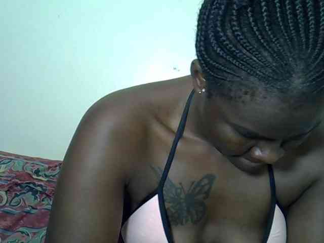 Prettyliz30 webcam