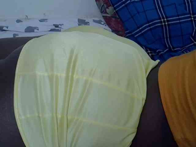 Prettyliz30 webcam