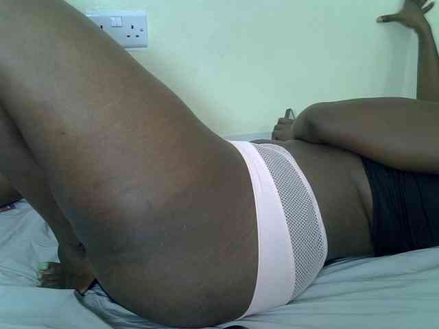 Prettyliz30 webcam