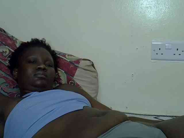 Prettyliz30 webcam