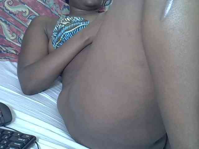 Prettyliz30 webcam