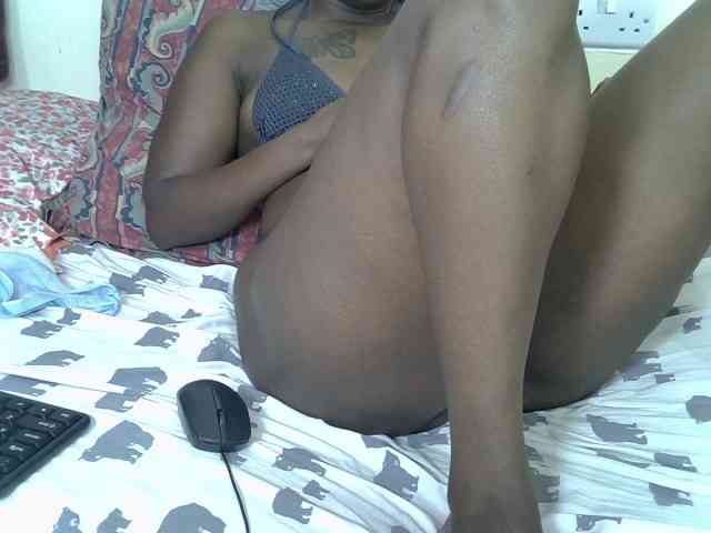Prettyliz30 webcam