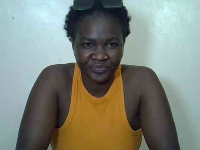 Prettyliz30 webcam