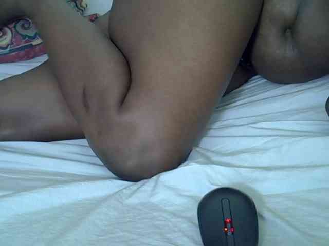 Prettyliz30 webcam