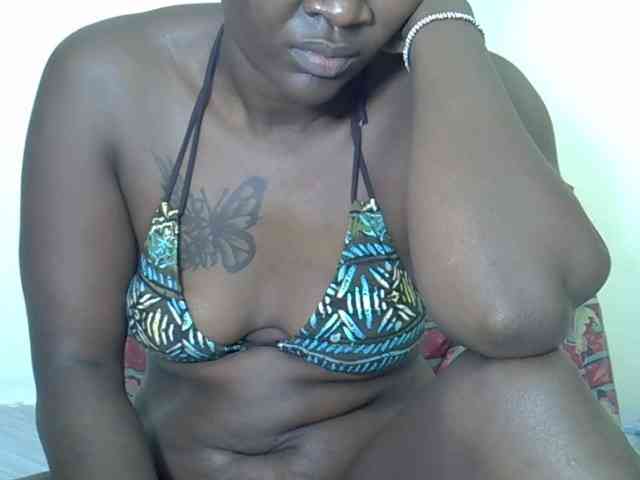 Prettyliz30 webcam