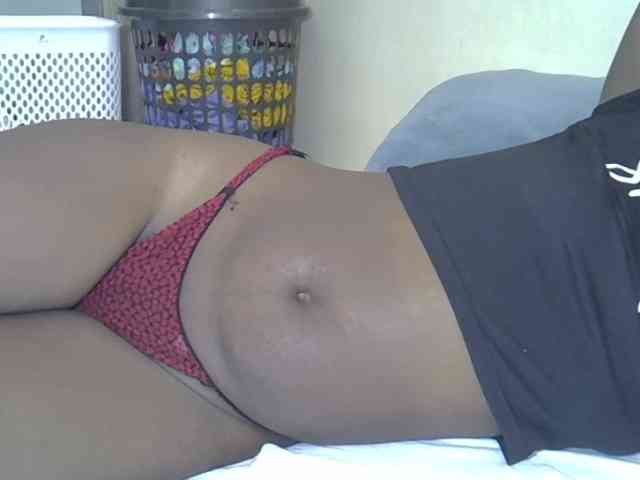 Prettyliz30 Live Webcam on BongaCams